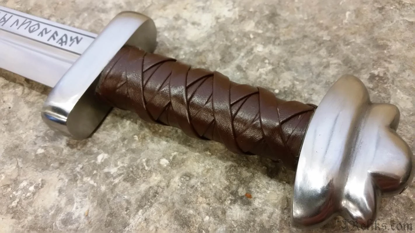 Runic Long Seax - Image 9