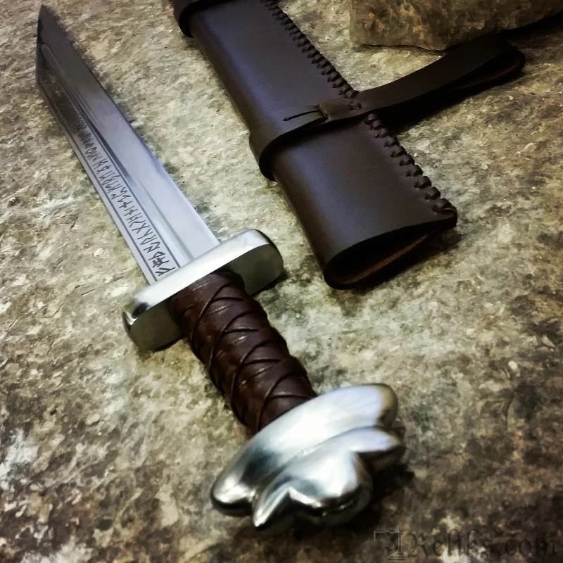 Runic Long Seax - Image 2